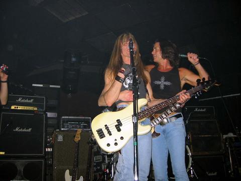 pic70joe-neil.jpg
